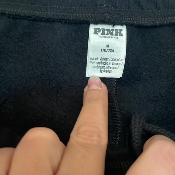 Pink Victorias secret IVY FLEECE RELAXED SWEATPANTS. Size Medium. Used once - Picture 4 of 5